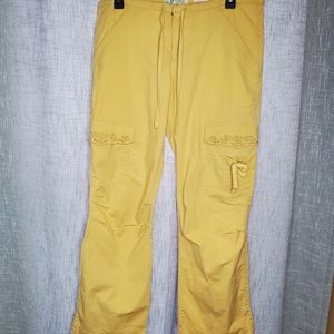 🌻Old Navy Cargo Pants